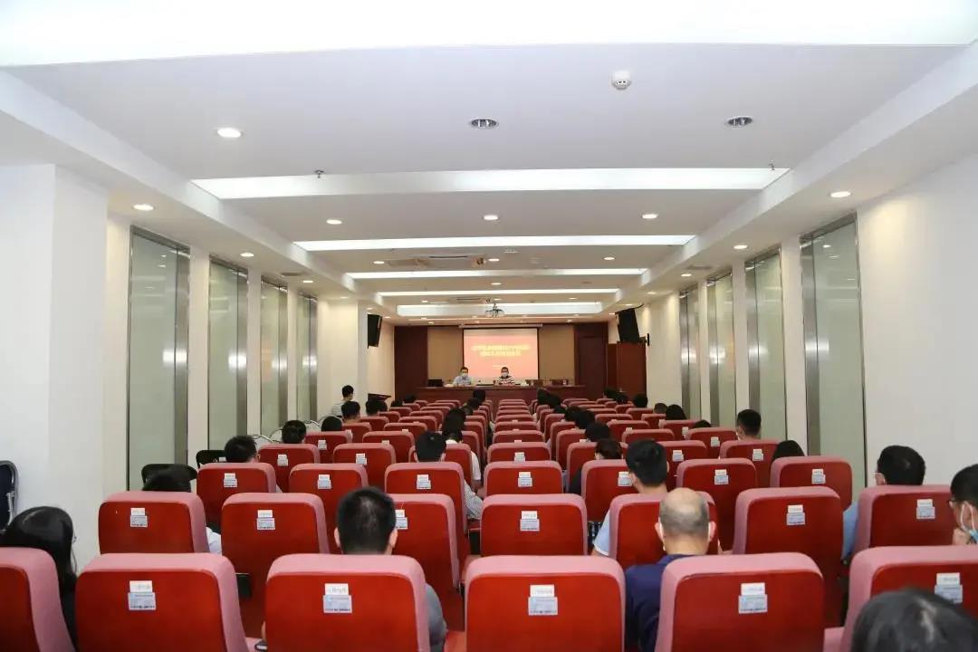 区水务局立群同志主持召开2021年汛期值班工作培训会议.jpg