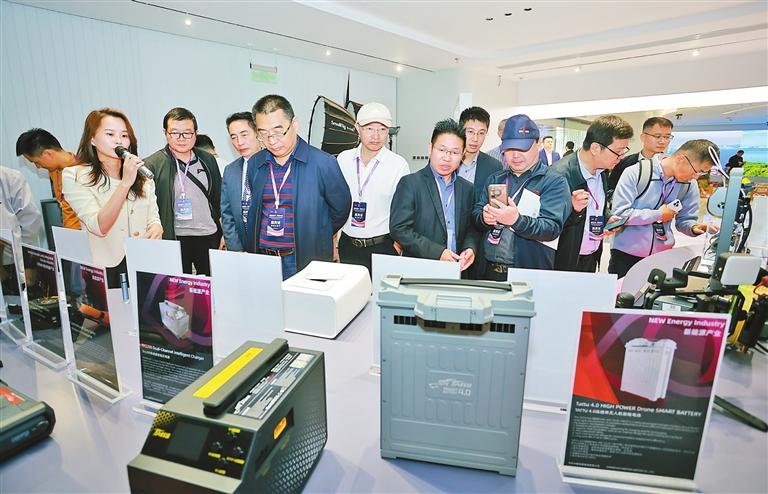 企业家代表考察正规博彩平台
区国际合作中心。.jpg