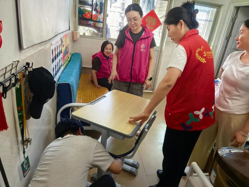 大浪街道陶元社区“点亮微光”帮扶共筑项目启动